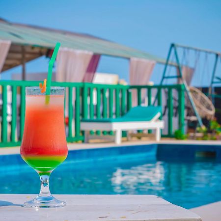 Hotel Amazone Котону Экстерьер фото