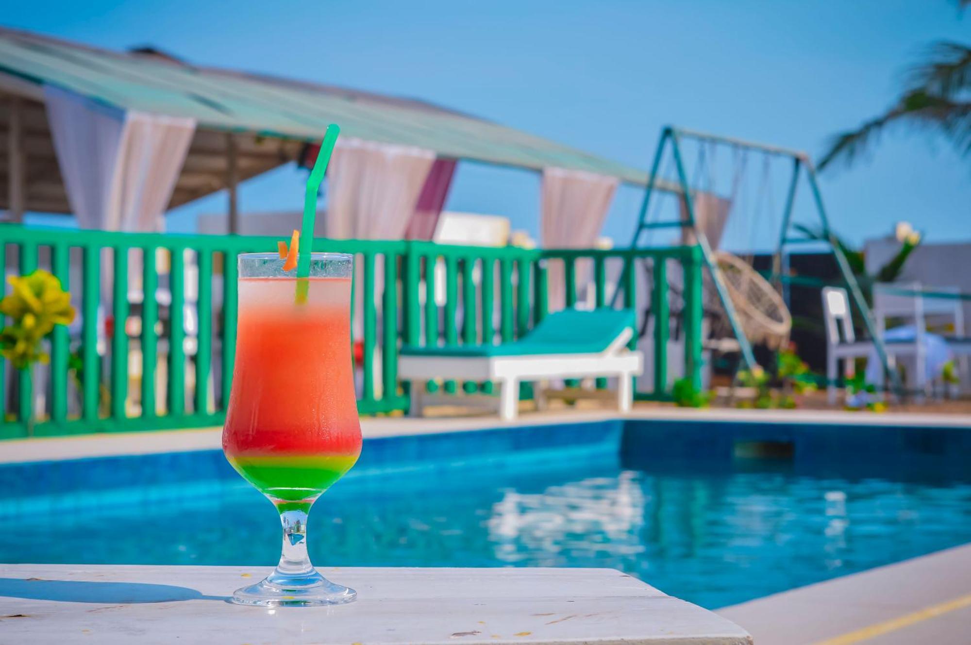 Hotel Amazone Котону Экстерьер фото